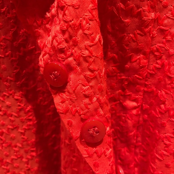 Red blouse - Picture 3 of 4